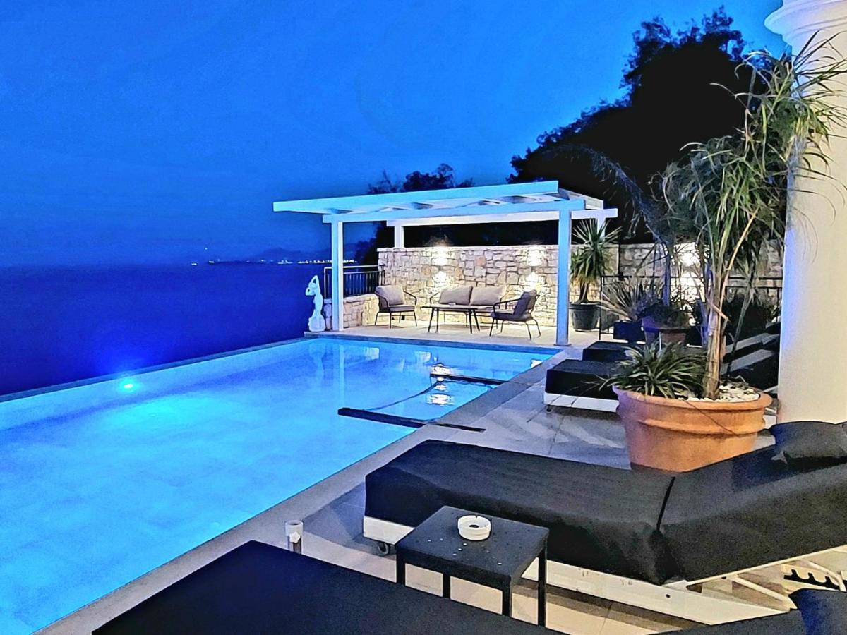 Aquamarine Villa